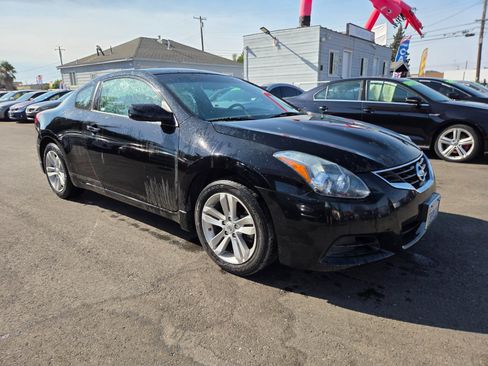Used 2013 Nissan Altima 2.5 S w/ Convenience Pkg FWD image 5