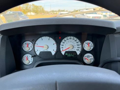 Used 2006 Dodge Ram 3500 Truck SLT w/ Light Group image 11