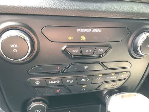 Used 2019 Ford Ranger Lariat w/ Equipment Group 501A Mid AWD/4WD image 26