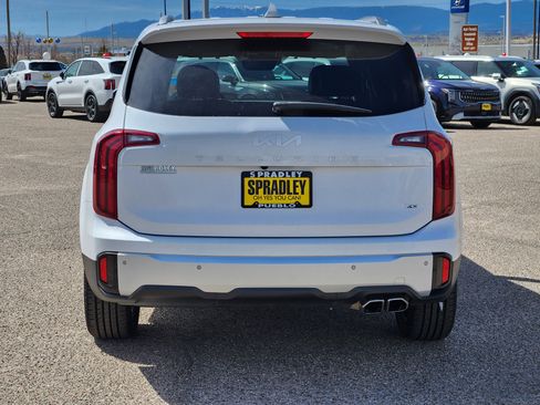 Used 2024 Kia Telluride S w/ S Sunroof Package image 4