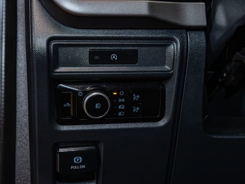 Used 2025 Ford F150 XL w/ Equipment Group 103A High image 18