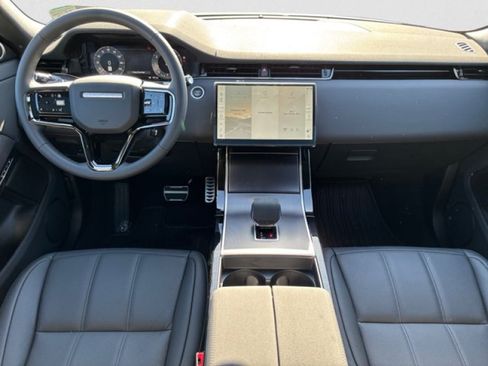Used 2026 Land Rover Range Rover Evoque Dynamic SE AWD/4WD image 13