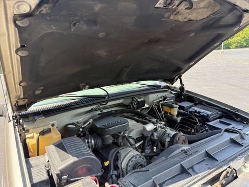 Used 1998 Chevrolet Silverado 2500 2WD Extended Cab w/ Preferred Equipment Group 3 image 10