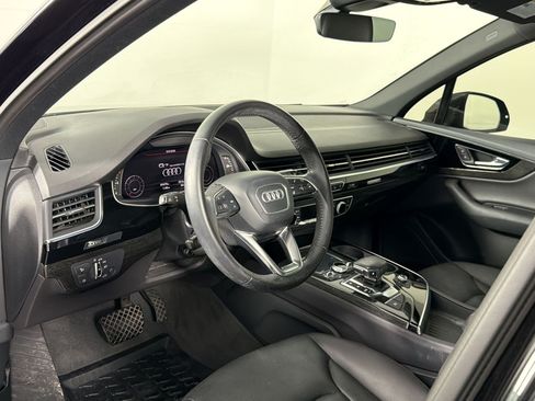 Used 2017 Audi Q7 3.0T Premium Plus w/ Premium Plus Package AWD/4WD image 4