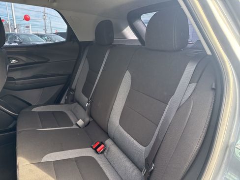 Used 2024 Chevrolet TrailBlazer LS image 11