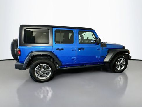 Used 2021 Jeep Wrangler Unlimited Sport AWD/4WD image 8