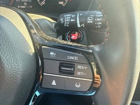 Used 2025 Honda HR-V Sport image 23
