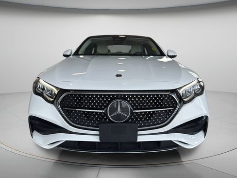 Used 2025 Mercedes-Benz E 350 Sedan w/ Winter Package image 8