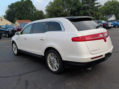 Used 2018 Lincoln MKT AWD w/ Technology Package image 9