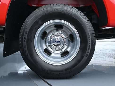 Used 2024 Ford F350 Lariat w/ FX4 Off-Road Package AWD/4WD image 18