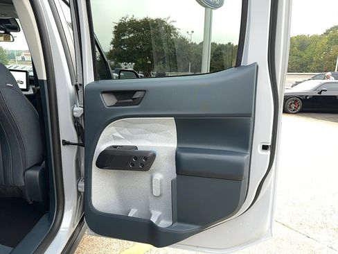 Used 2025 Ford Maverick XLT w/ Equipment Group 302A image 16