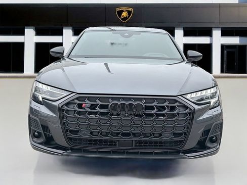 Used 2025 Audi S8 image 8
