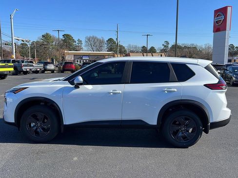 New 2026 Nissan Rogue SV w/ Cold Weather Package image 8