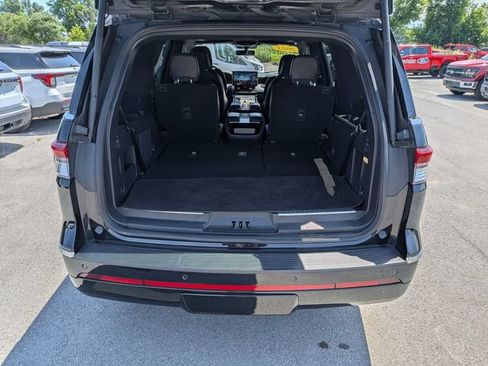 Used 2023 Lincoln Navigator Reserve AWD/4WD image 21