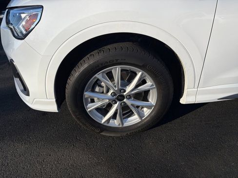 Certified 2025 Audi Q3 2.0T Premium Plus w/ Premium Plus Package image 27