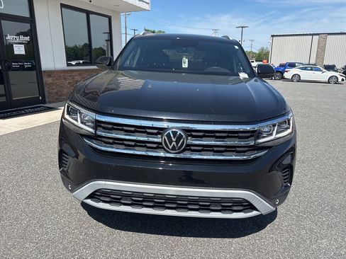 Used 2021 Volkswagen Atlas Cross Sport SE w/ Panoramic Sunroof Package image 10