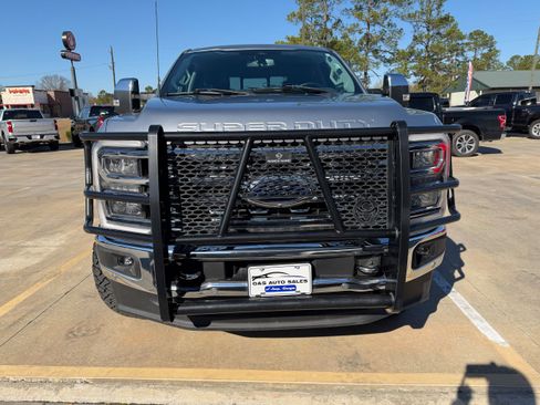 Used 2023 Ford F250 Lariat w/ Tow Technology Package image 2