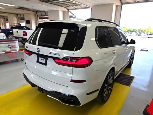 Used 2020 BMW X7 M50i w/ Executive Package AWD/4WD image 5