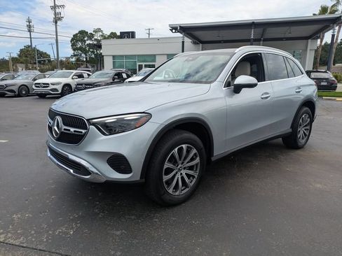 Used 2023 Mercedes-Benz GLC 300 4MATIC image 9