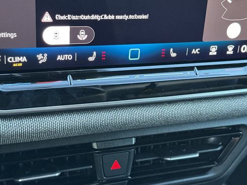 New 2026 Volkswagen Tiguan S AWD/4WD image 19