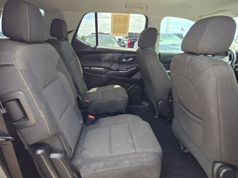 Used 2020 Chevrolet Traverse LT FWD image 22