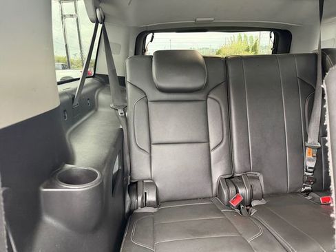 Used 2018 Chevrolet Suburban LT AWD/4WD image 46