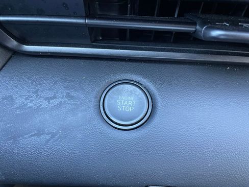 Used 2025 Hyundai Elantra Sport FWD image 22