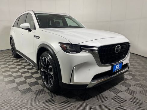 Used 2024 MAZDA CX-90 Plug-In Hybrid w/ Premium Pkg AWD/4WD image 2