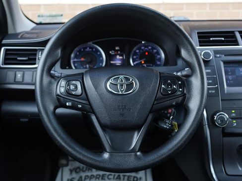 Used 2017 Toyota Camry LE FWD image 28