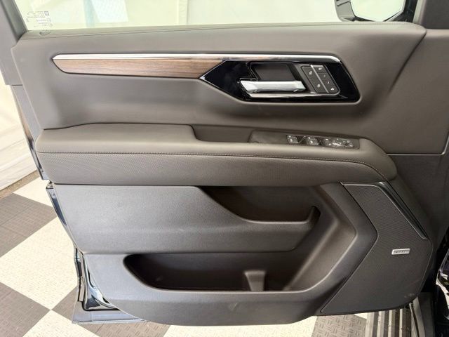 New 2026 Chevrolet Tahoe High Country AWD/4WD image 17