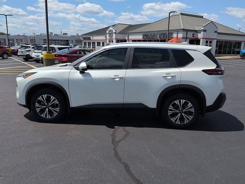 Used 2023 Nissan Rogue SV w/ SV Premium B Package FWD image 4