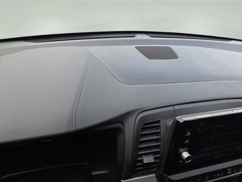 Used 2025 Honda Odyssey Touring image 10