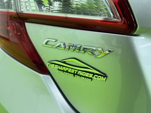 Used 2012 Toyota Camry SE FWD image 12
