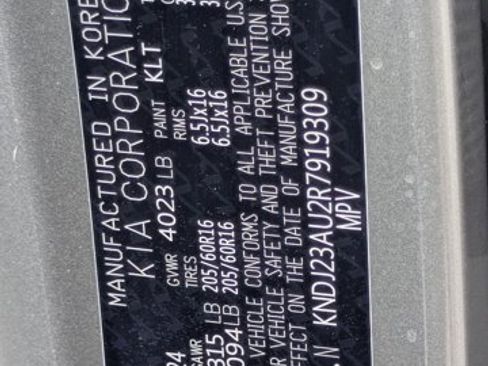 Used 2024 Kia Soul LX w/ Option Group 015 FWD image 23