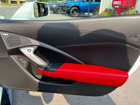 Used 2019 Chevrolet Corvette Z06 RWD image 28