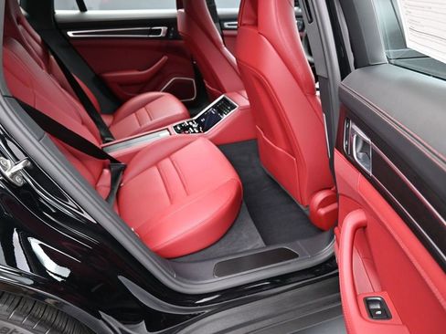 Used 2023 Porsche Panamera Platinum Edition image 25