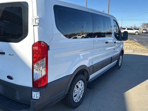 Used 2018 Ford Transit 150 XLT image 12