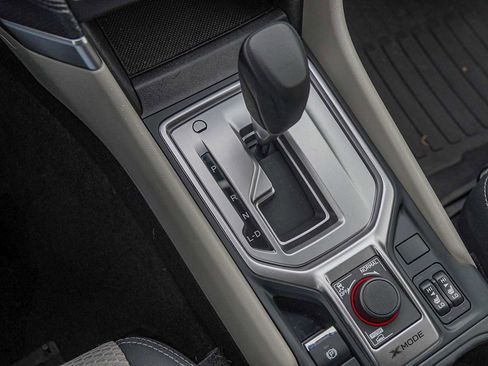 Used 2023 Subaru Forester Premium image 20