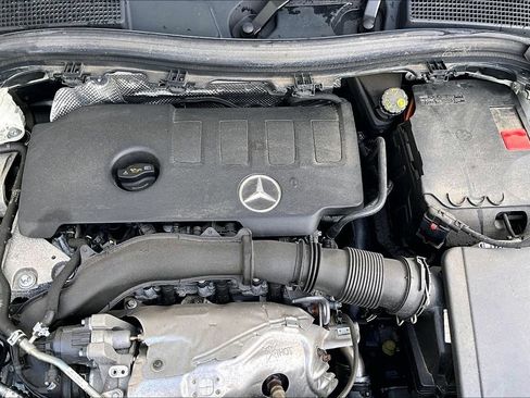 Certified 2023 Mercedes-Benz GLA 250 4MATIC image 34