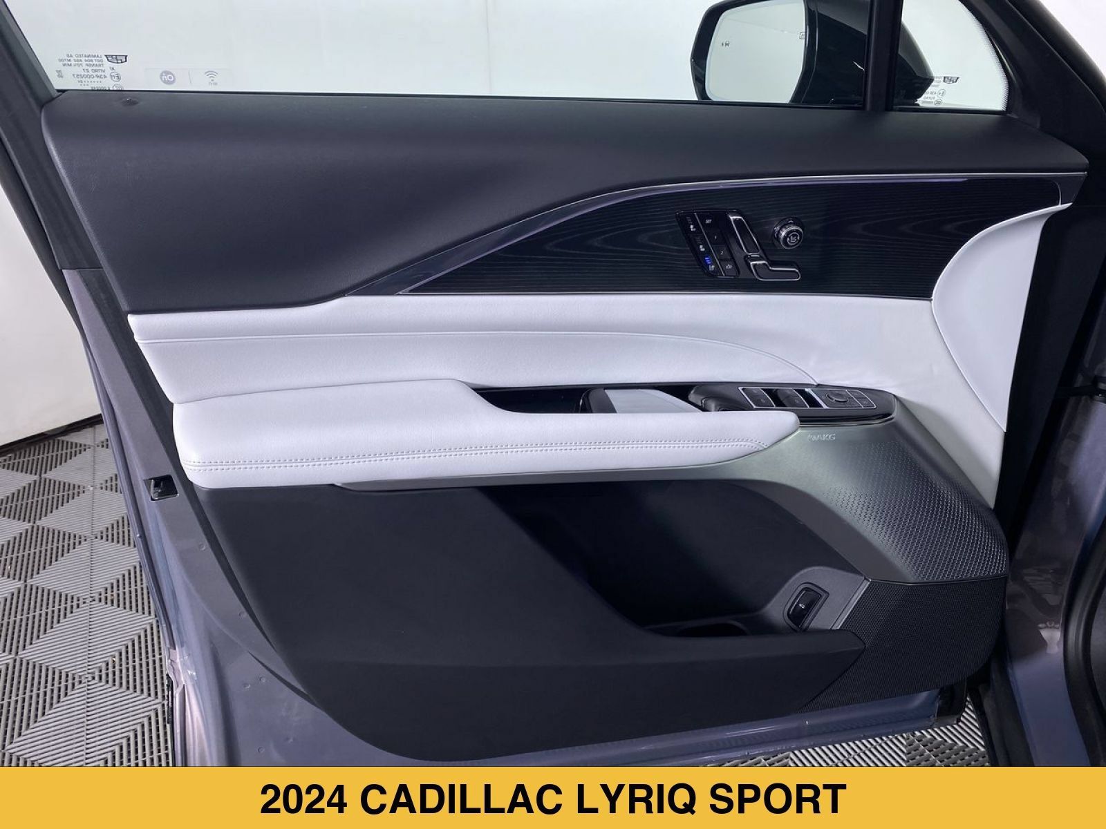Used 2024 Cadillac Lyriq Sport w/ LPO, Floor Liner Package AWD/4WD image 12