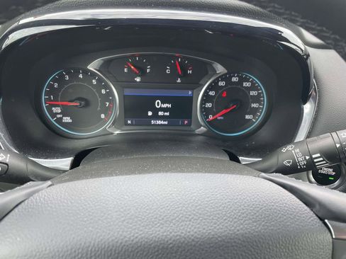 Used 2023 Chevrolet Traverse LT image 37