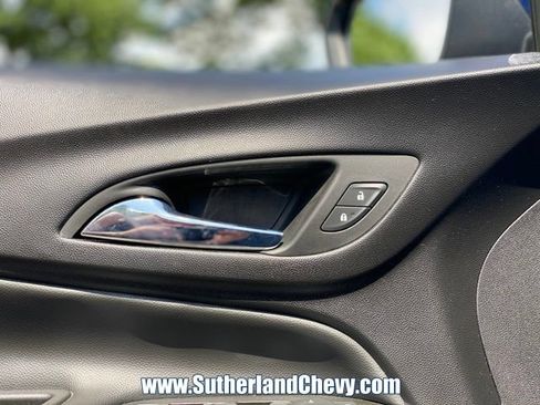 Used 2022 Chevrolet Equinox LT FWD image 13