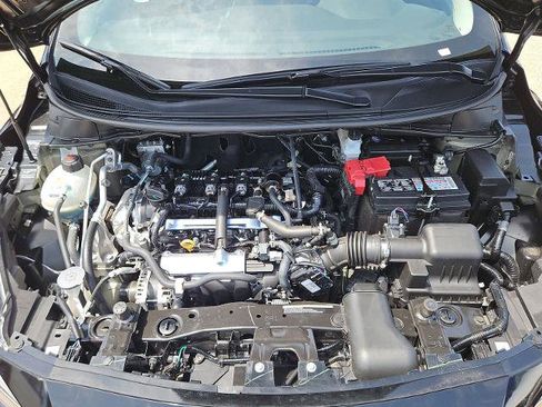 Certified 2025 Nissan Versa SR w/ Trunk Package FWD image 11