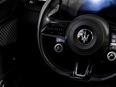Used 2023 Maserati Grecale GT image 15
