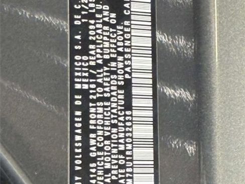 Used 2024 Volkswagen Jetta SE image 33