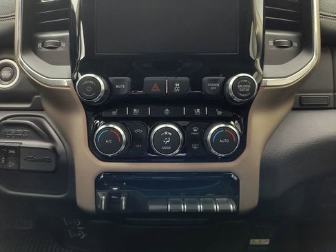 Used 2019 RAM 2500 Laramie AWD/4WD image 28