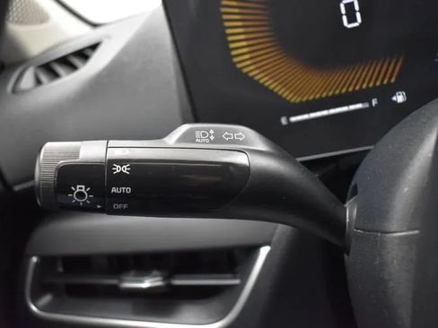Used 2025 Kia K4 FWD image 24