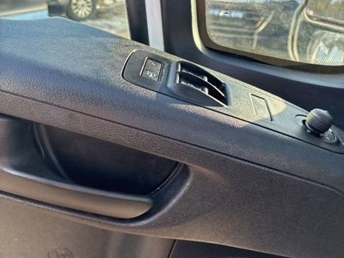 Used 2024 RAM ProMaster 2500 w/ Convenience Group image 28