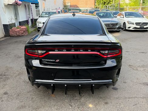 Used 2020 Dodge Charger SXT AWD/4WD image 10