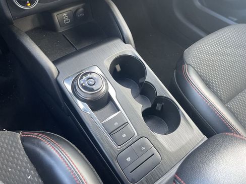 Used 2025 Ford Escape ST-Line image 29